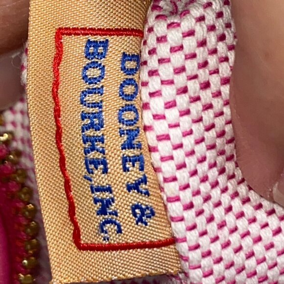 Dooney & Bourke Pink Leather shoulder Bag With Adjustable Strap & Front Zip Pock - Picture 11 of 14